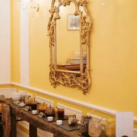 U Palazzu & 호텔 베나코