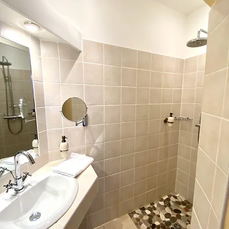 U Palazzu & 호텔 베나코