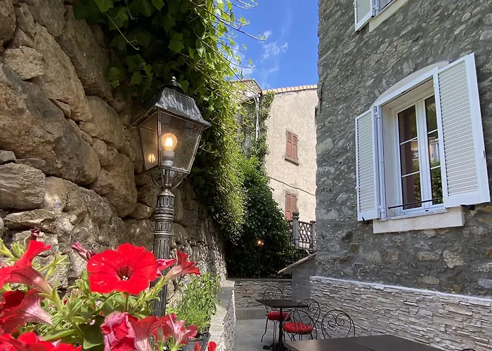 Hotel De Charme U Palazzu & Spa Au Coeur De Venacu
